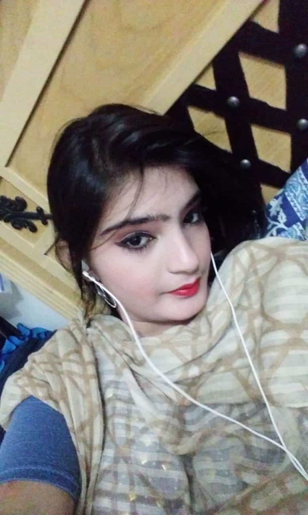 Sexy Escorts in Murree